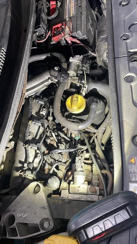 Silber Gebraucht 2005 Renault Scénic Van / Kleinbus | 880 € (Superpreis) - Bild 1/1