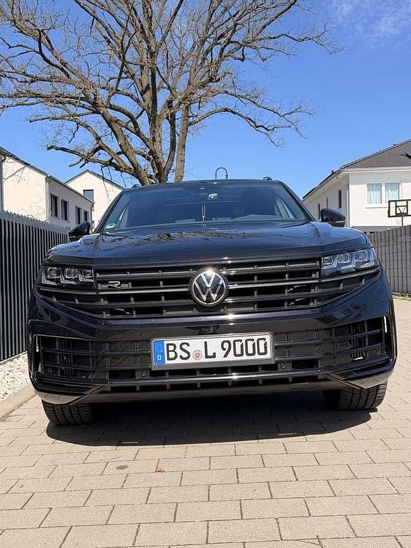 Gebraucht VW Touareg R 462 PS (339 kW) 2024 Schwarz SUV