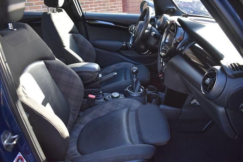 Gebraucht Mini Cooper SD Business 170 PS (125 kW) 2017 Blau Kleinwagen