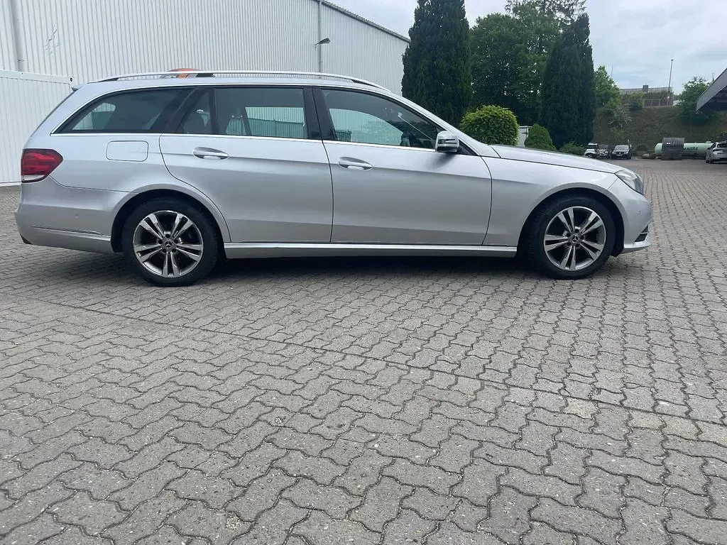 Gebraucht Mercedes E200 136 PS (100 kW) 2015 Silber Kombi