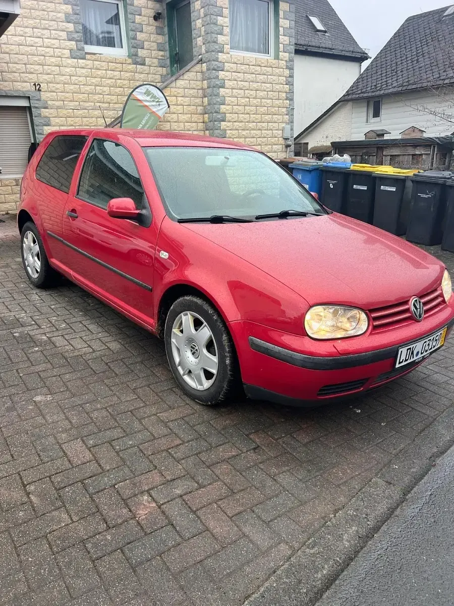 Używany VW Golf 105 KM (77 kW) 2000 Czerwony Coupe