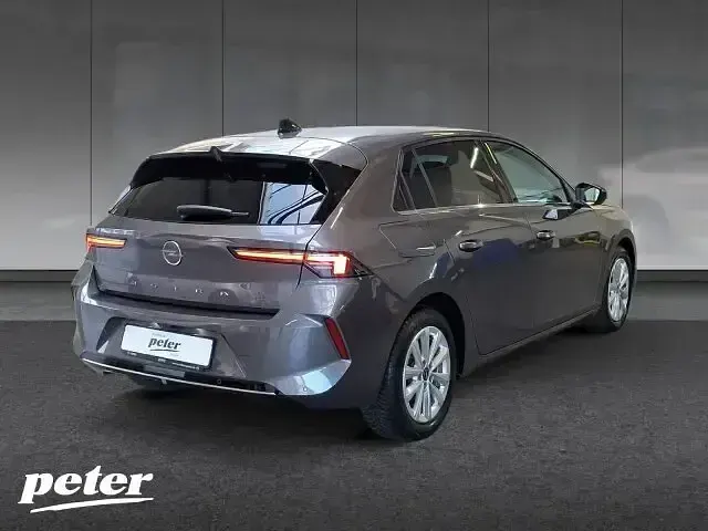 Usata Opel Astra Business Elegance 131 CV (96 kW) 2023 Grigio Utilitaria