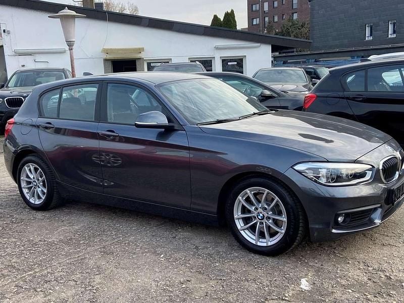 Gebraucht BMW 120 Advantage 190 PS (139 kW) 2016 Mineralgrau metallic Kleinwagen