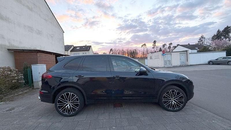 Gebraucht Porsche Cayenne 262 PS (192 kW) 2017 Blau SUV