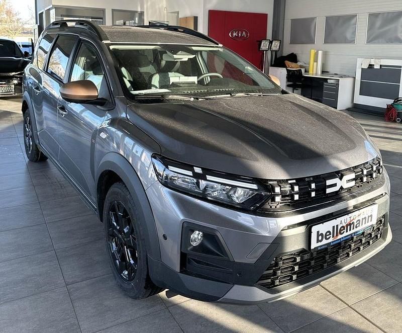 Neu Dacia Jogger Extreme 155 PS (114 kW) 2026 Grau Van / Kleinbus