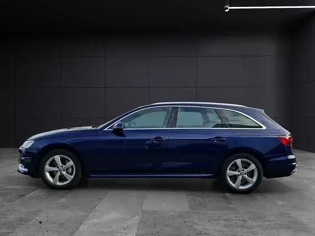 Gebraucht Audi A4 Advanced 190 PS (139 kW) 2020 Navarrablau metallic Kombi