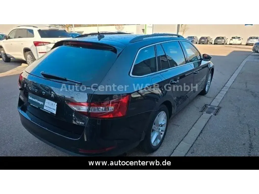 Gebraucht Skoda Superb Ambition 200 PS (147 kW) 2023 Schwarz Kombi