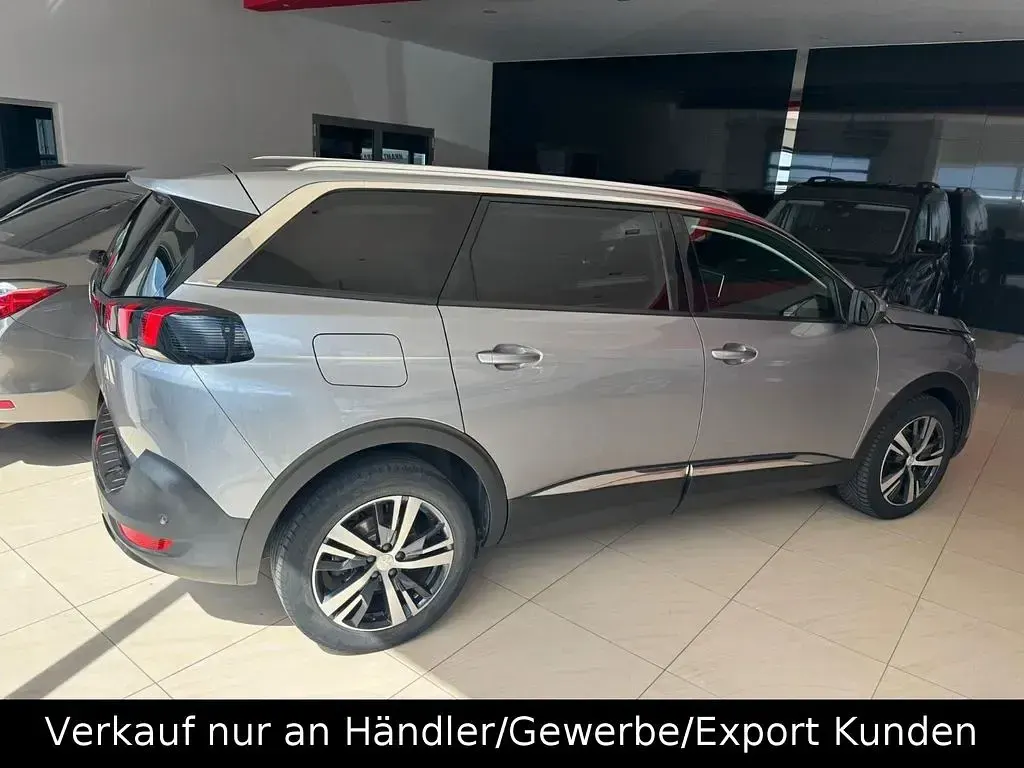 Gebraucht Peugeot 5008 Allure 131 PS (96 kW) 2019 Grau SUV