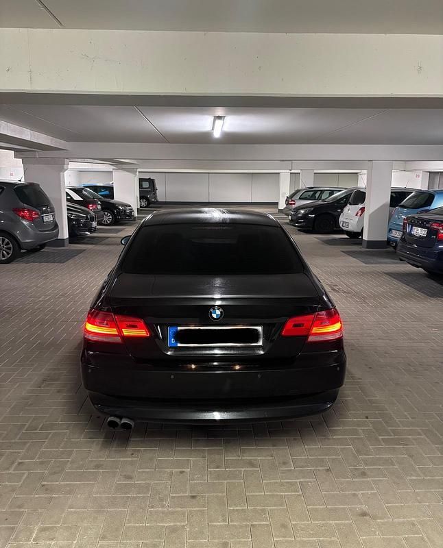 Gebraucht BMW 330 272 PS (200 kW) 2007 Schwarz Coupé