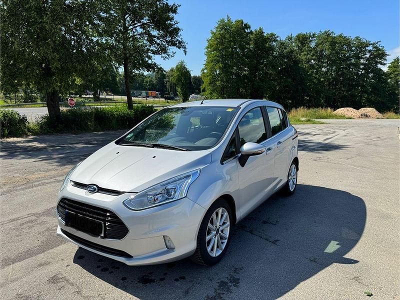 Używany Ford B-MAX Colourline 101 KM (74 kW) 2017 Srebrny Minivan