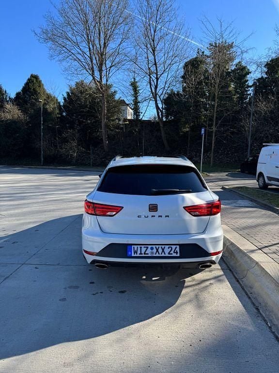 Gebraucht Seat Leon Beats 300 PS (220 kW) 2020 Weiß Limousine