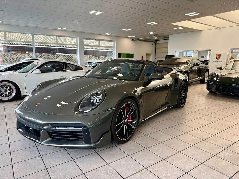 Gebraucht Porsche 992 581 PS (427 kW) 2024 Grün Cabrio