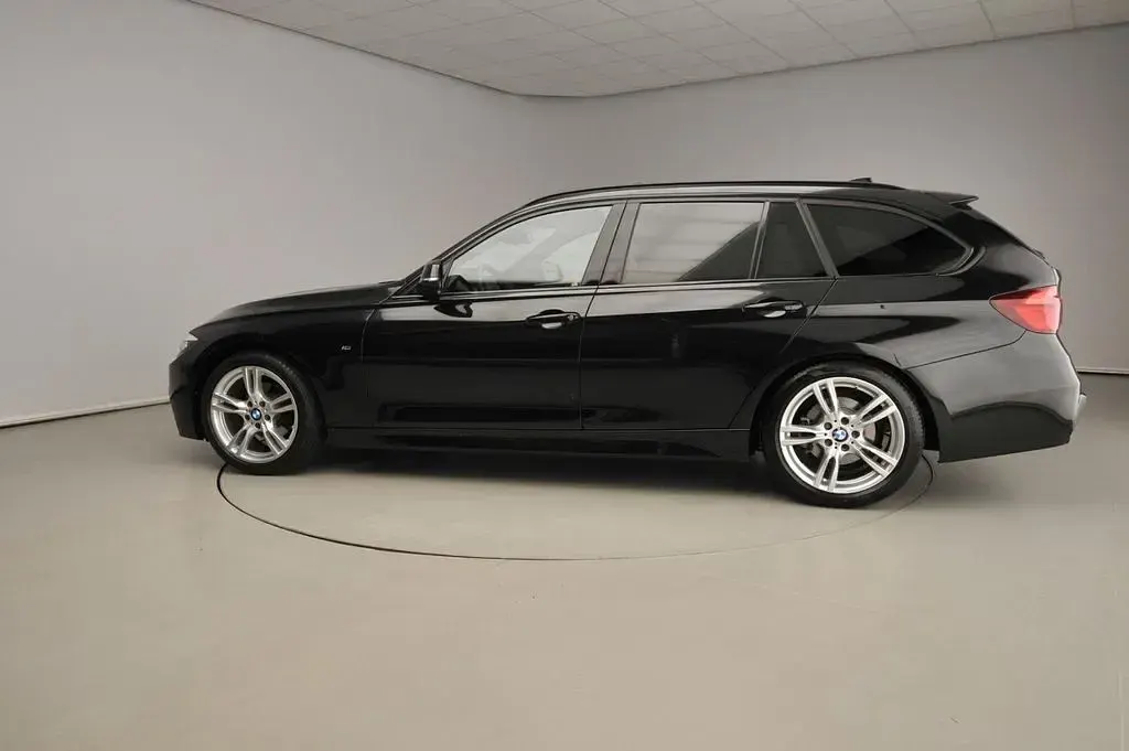 Gebraucht BMW 320 M Sport 184 PS (135 kW) 2019 Schwarz Kombi