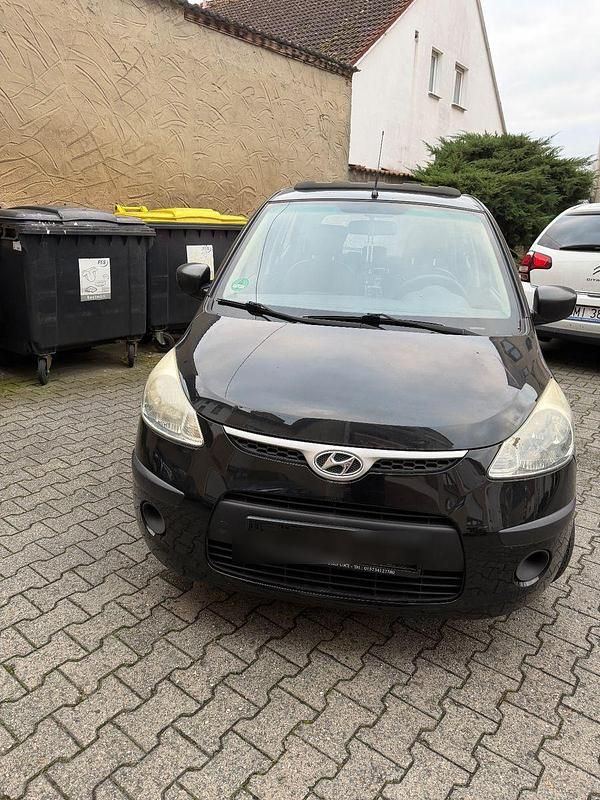 Schwarz Gebraucht 2010 Hyundai i10 Edition Kleinwagen | 1.900 € (Superpreis) - Bild 1/4