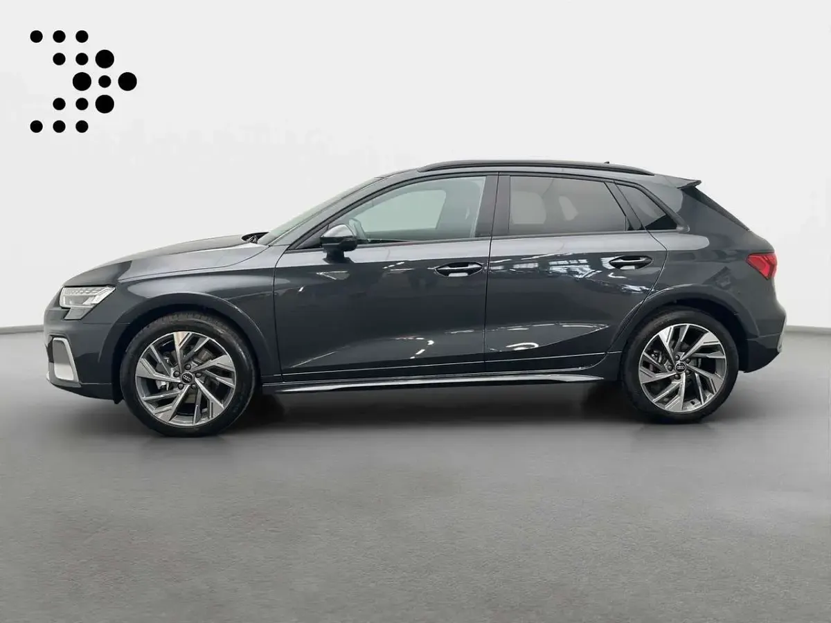 Gebraucht Audi A3 Ambiente 150 PS (110 kW) 2025 Manhattangrau metallic Limousine