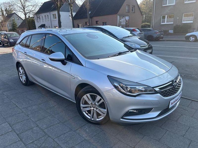 Gebraucht Opel Astra Dynamic 136 PS (100 kW) 2016 Silber Kombi