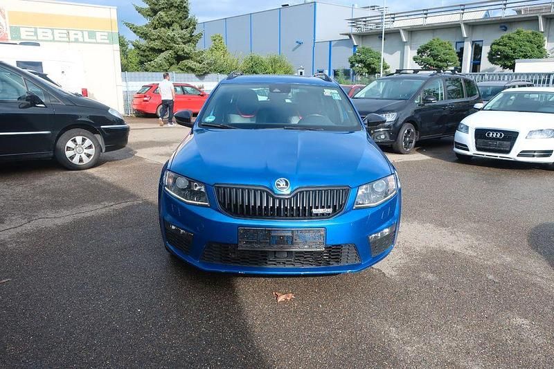 Blau Gebraucht 2015 Skoda Octavia RS Kombi | 10.250 € (Superpreis) - Bild 1/4