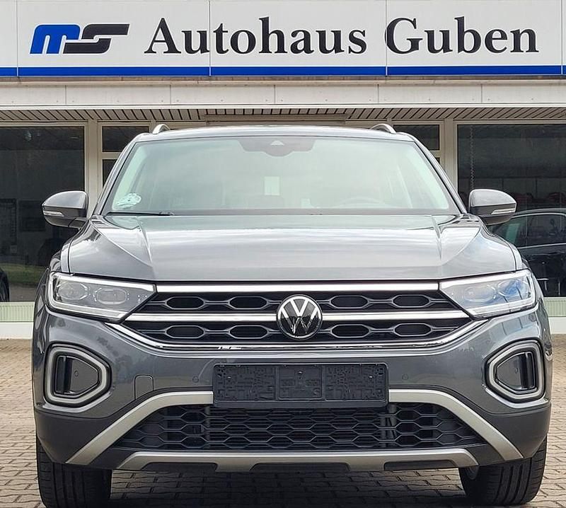 Gebraucht VW T-Roc Style 150 PS (110 kW) 2023 Schwarz SUV