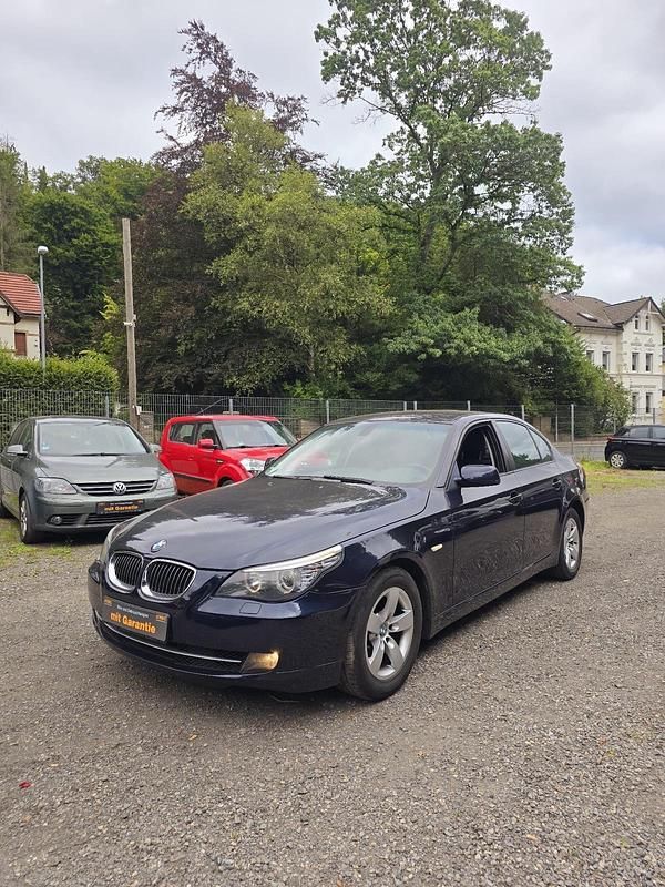 Blau Gebraucht 2009 BMW 523 Limousine | 4.600 € (Fairer Preis) - Bild 1/4