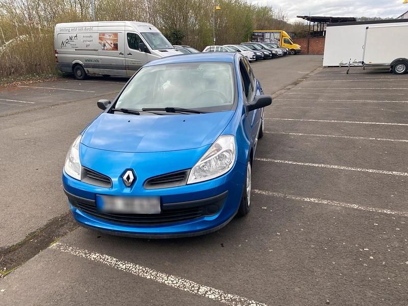 Gebraucht Renault Clio II 75 PS (55 kW) 2006 Blau Kleinwagen