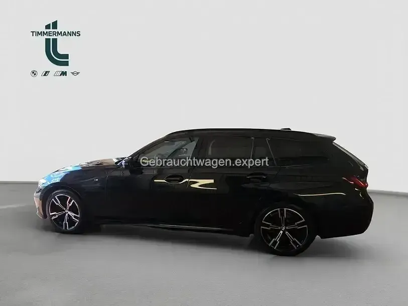 Gebraucht BMW 320 Sport Line 190 PS (139 kW) 2025 Saphirschwarz (metallic) Kombi