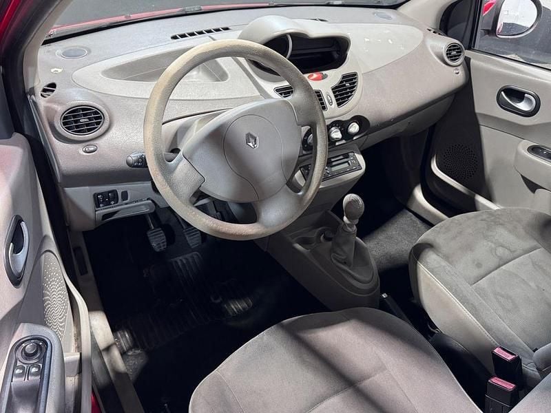 Gebraucht Renault Twingo 76 PS (55 kW) 2010 Rot Kleinwagen