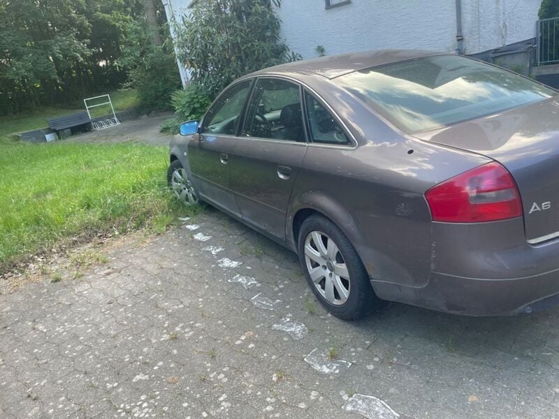 Braun Gebraucht 2000 Audi A6 Limousine | 1.600 € (Guter Preis) - Bild 1/4