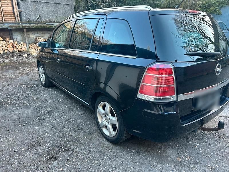 Gebraucht Opel Zafira 140 PS (102 kW) 2007 Schwarz Van / Kleinbus