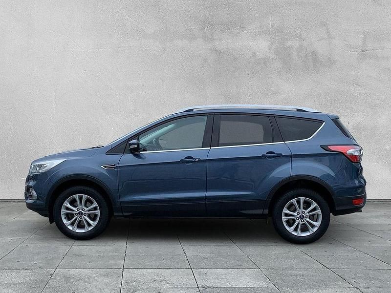 Gebraucht Ford Kuga Titanium 150 PS (110 kW) 2018 Blau SUV