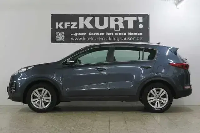 Gebraucht Kia Sportage DREAM-TEAM Edition 132 PS (97 kW) 2018 Blau SUV