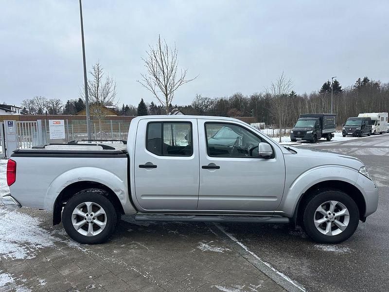 Gebraucht Nissan Navara 190 PS (139 kW) 2013 Silber Abholung