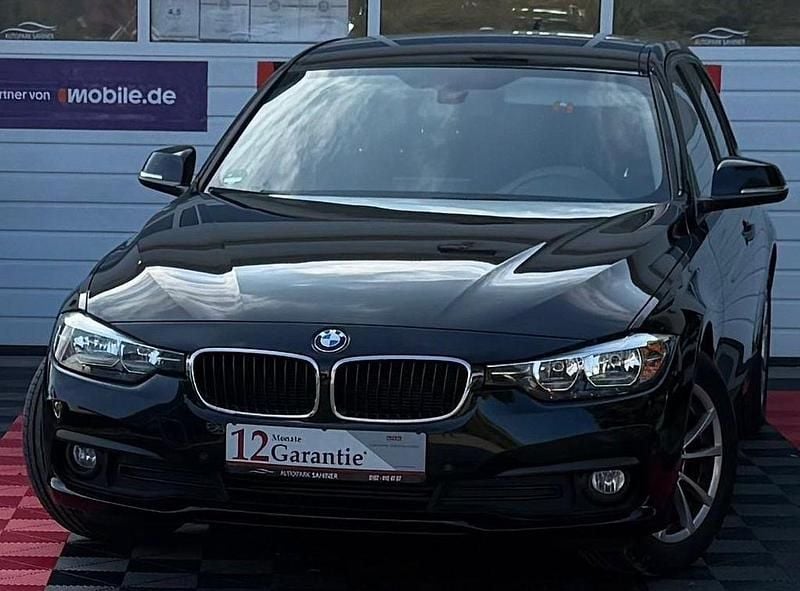Blau Gebraucht 2016 BMW 318 Advantage Kombi | 8.649 € (Superpreis) - Bild 1/4