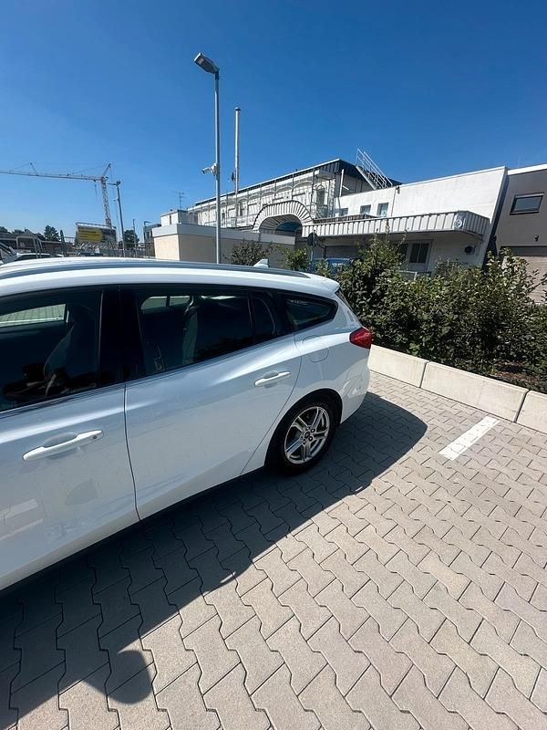 Gebraucht Ford Focus 150 PS (110 kW) 2019 Weiß Kombi