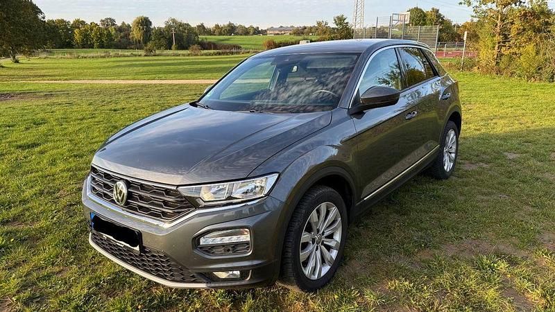Grau Gebraucht 2020 VW T-Roc United SUV | 19.200 € (Guter Preis) - Bild 1/4
