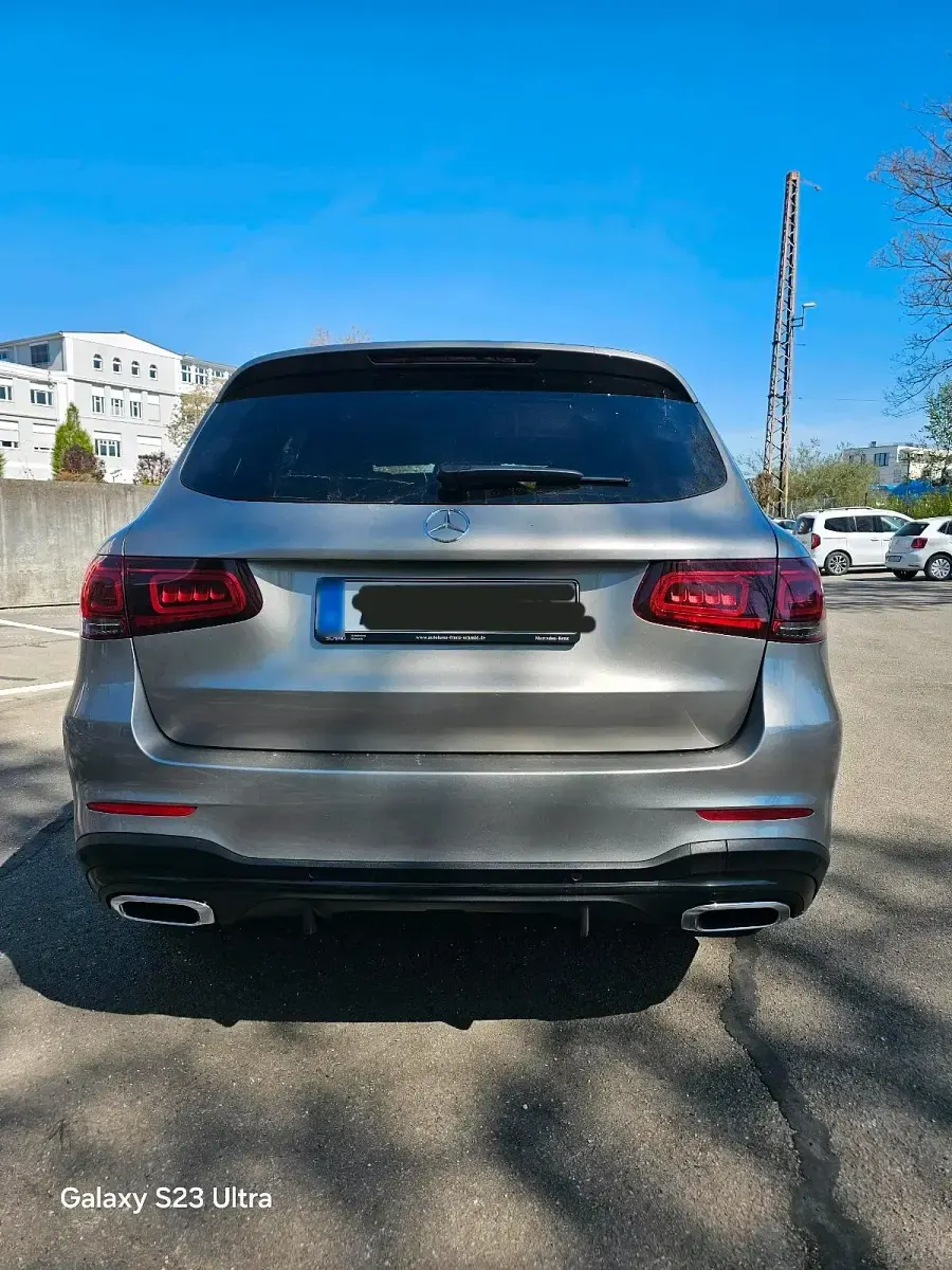 Gebraucht Mercedes GLC300 258 PS (189 kW) 2022 Silber SUV