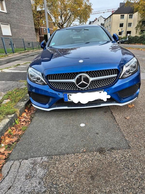 Blau Gebraucht 2016 Mercedes C300 Coupé | 16.499 € (Superpreis) - Bild 1/4