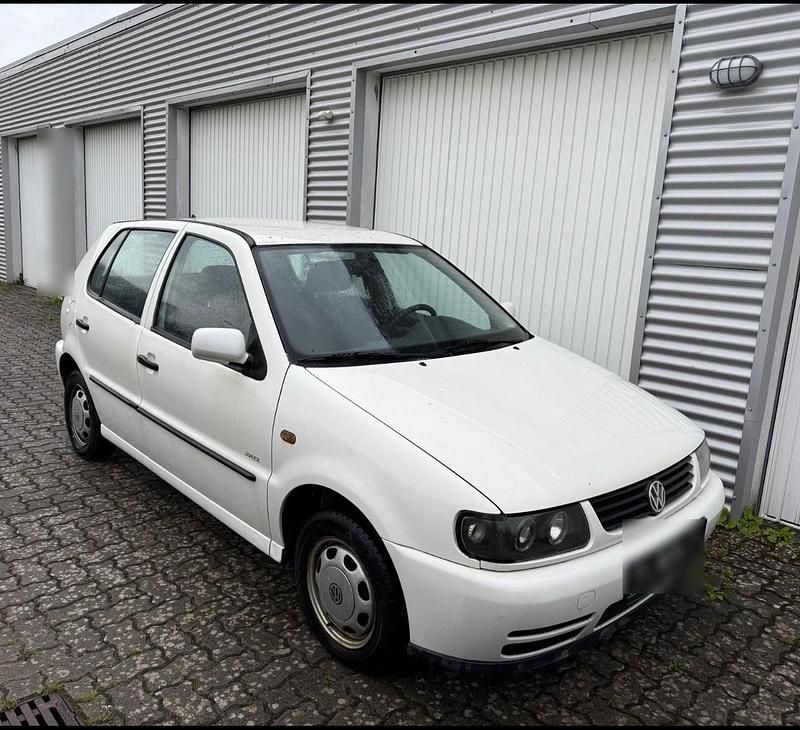 Weiß Gebraucht 1999 VW Polo Kleinwagen | 600 € (Superpreis) - Bild 1/4
