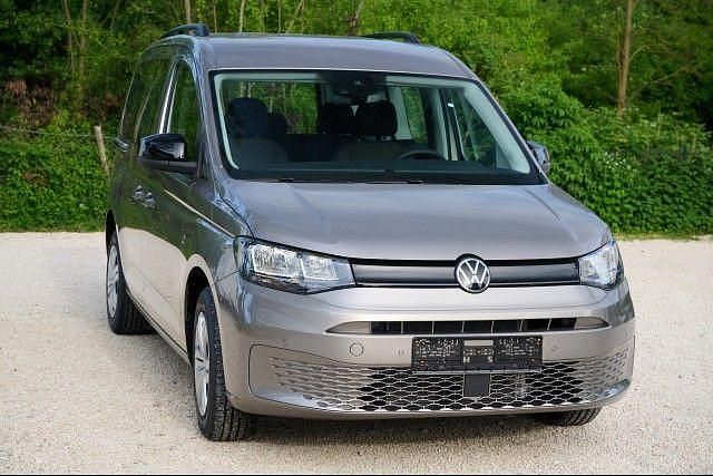 Neu VW Caddy Family 122 PS (89 kW) 2025 Beige Van / Kleinbus