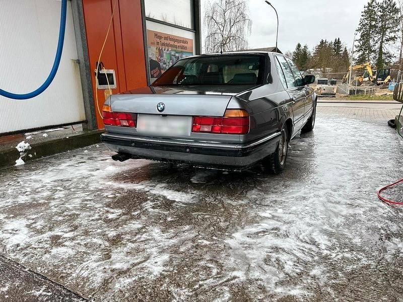 Gebraucht BMW 740 286 PS (210 kW) 1993 Grau Limousine