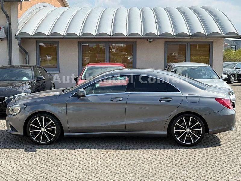Gebraucht Mercedes CLA200 156 PS (114 kW) 2014 Grau Limousine