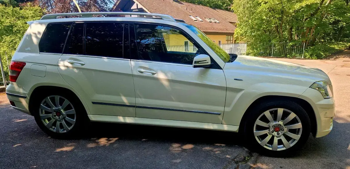 Gebraucht Mercedes GLK250 204 PS (150 kW) 2011 Weiß SUV