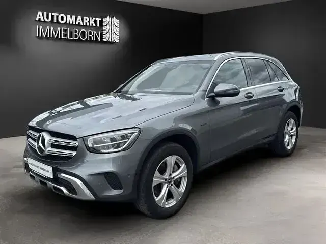 Gebraucht Mercedes GLC300e 320 PS (235 kW) 2021 Grau SUV