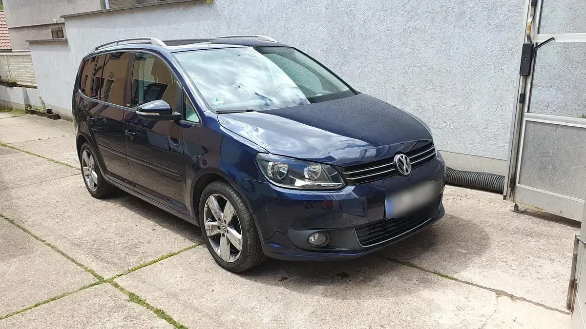 Gebraucht VW Touran 140 PS (102 kW) 2011 Blau Van / Kleinbus
