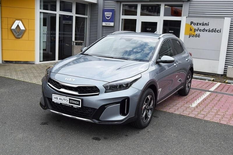 Neu Kia XCeed Exclusive 140 PS (102 kW) 2026 Grau SUV