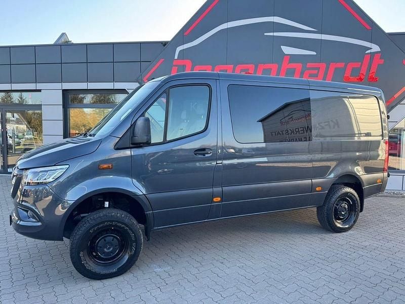 Gebraucht Mercedes Sprinter 190 PS (139 kW) 2023 Grau Van