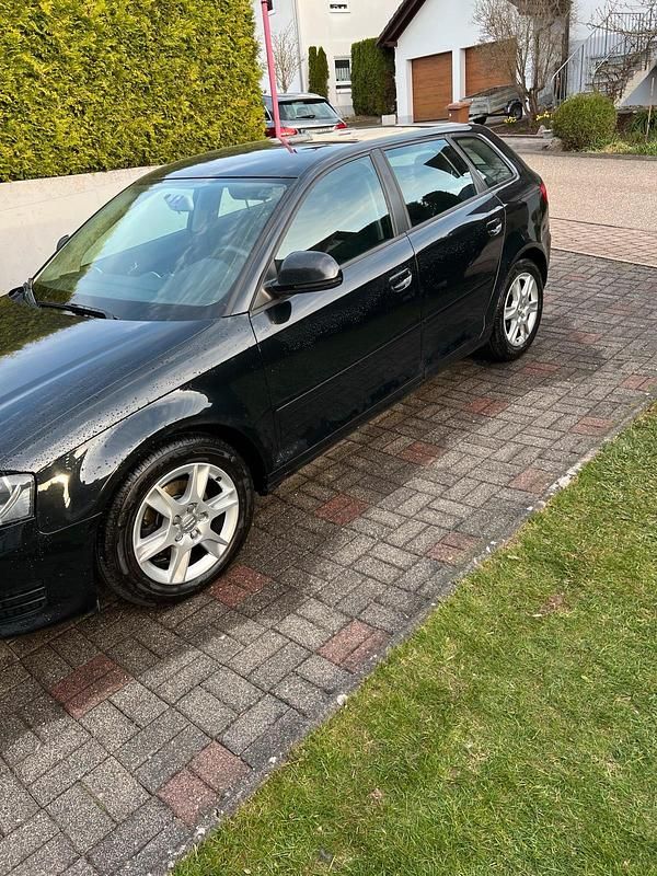 Gebraucht Audi A3 Sportback 105 PS (77 kW) 2009 Schwarz Kleinwagen
