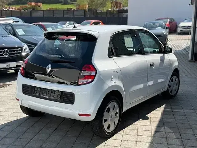 Używany Renault Twingo Expression 71 KM (52 kW) 2015 Biały Hatchback