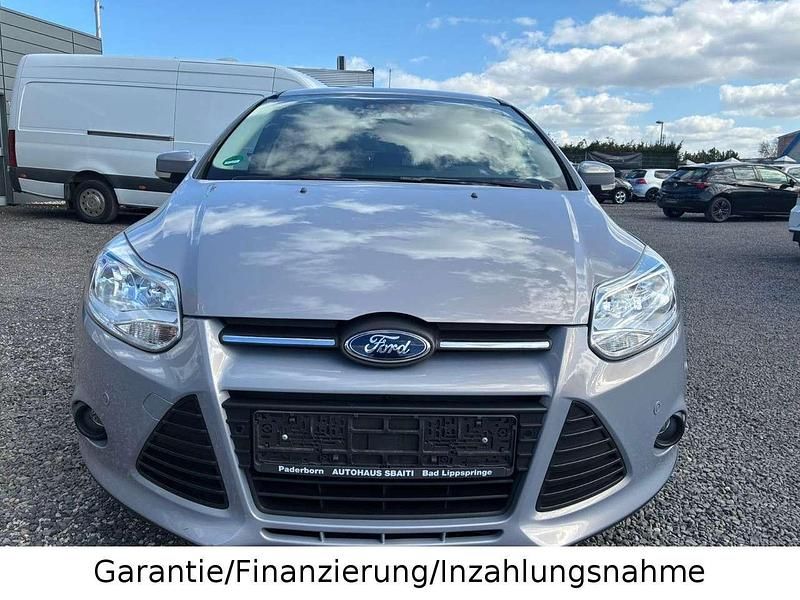 Gebraucht Ford Focus Trend 116 PS (85 kW) 2013 Dark micastone Kombi