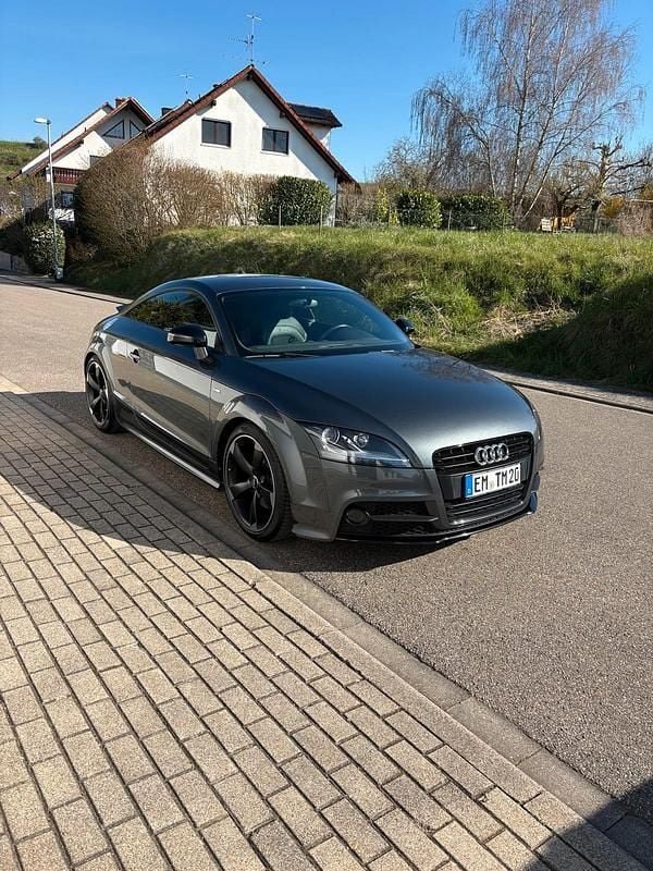 Gebraucht Audi TT S-Line 211 PS (155 kW) 2024 Grau Coupé