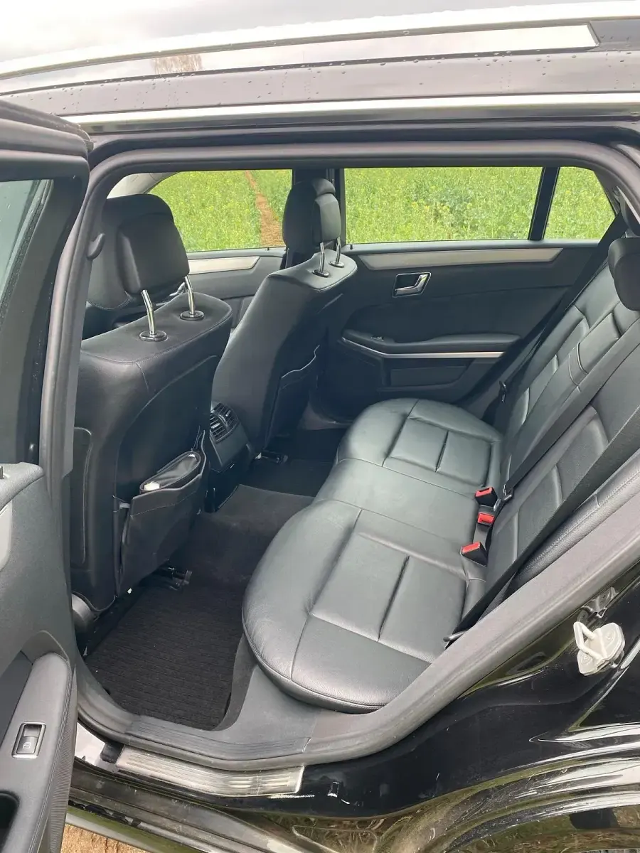 Gebraucht Mercedes E350 265 PS (194 kW) 2012 Schwarz Kombi